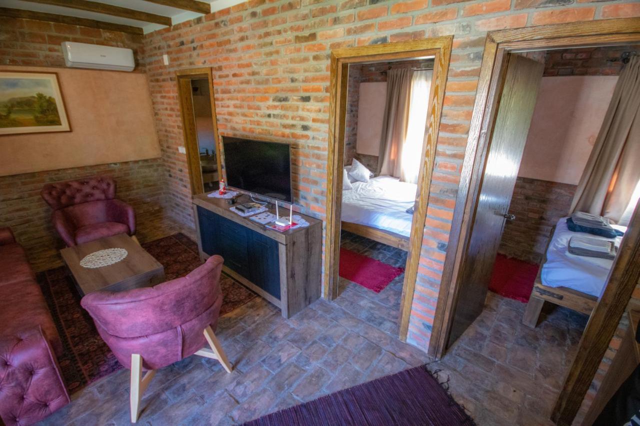 Etno Selo Svodje Apartment Vlasotince ภายนอก รูปภาพ