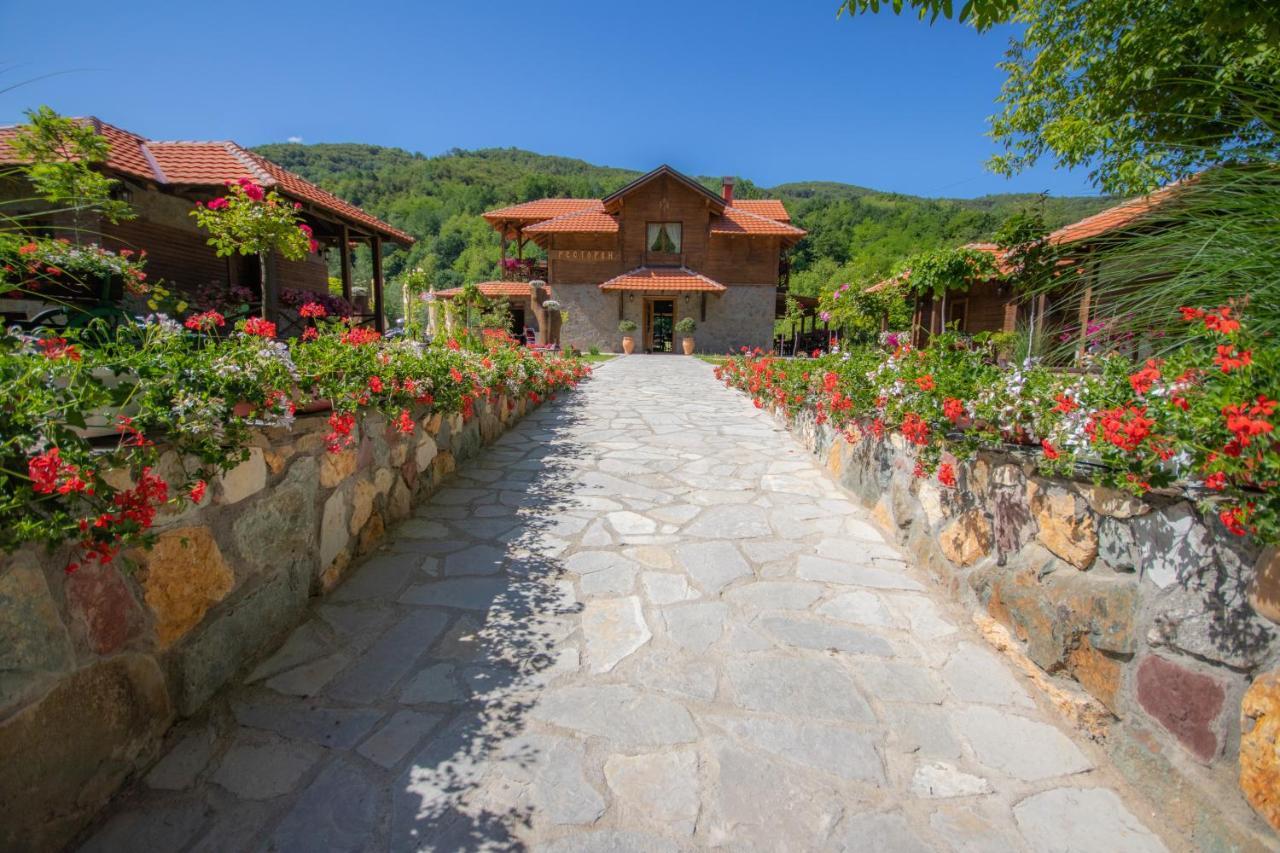 Etno Selo Svodje Apartment Vlasotince ภายนอก รูปภาพ