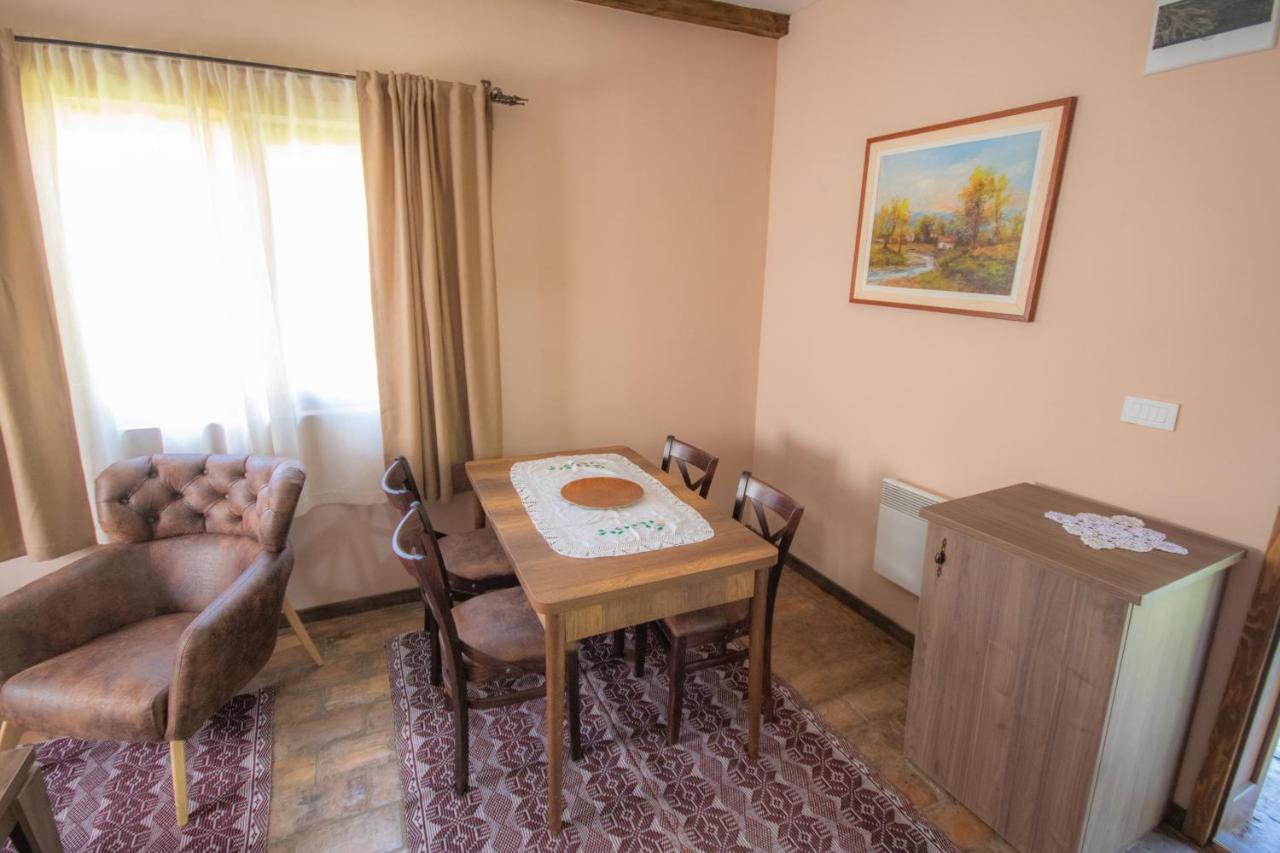 Etno Selo Svodje Apartment Vlasotince ภายนอก รูปภาพ