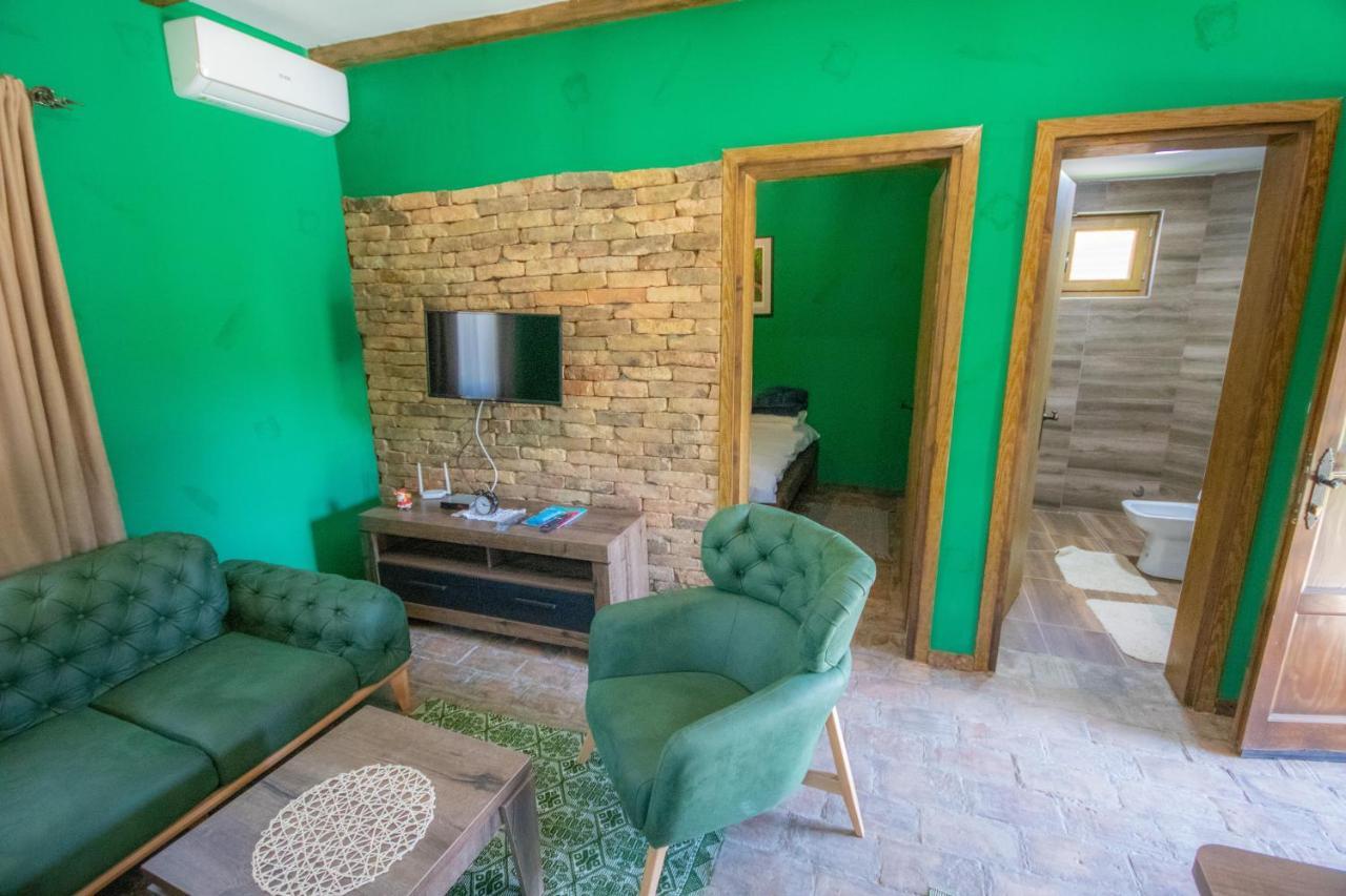 Etno Selo Svodje Apartment Vlasotince ภายนอก รูปภาพ